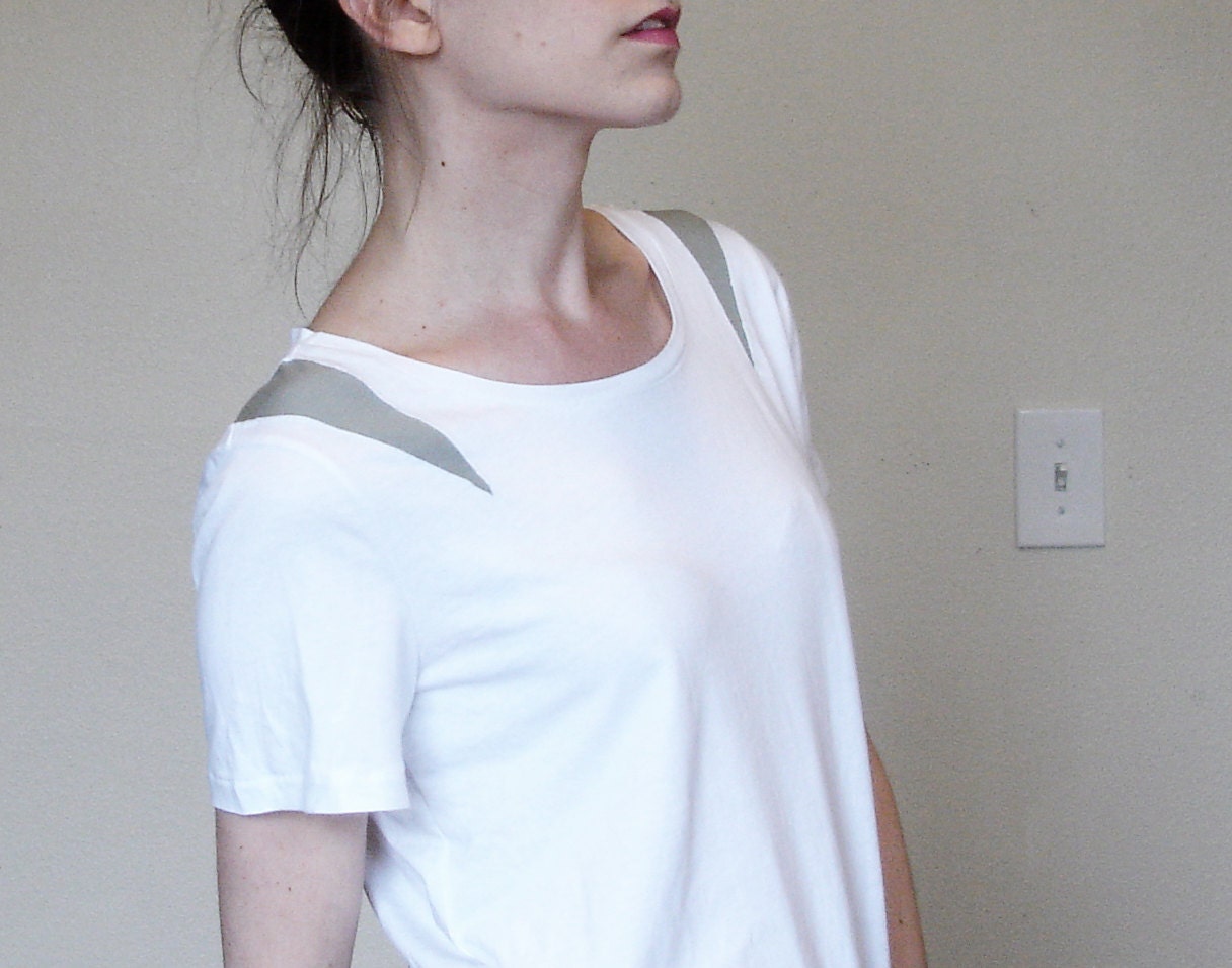 Cut Out Bamboo T Shirt Small
