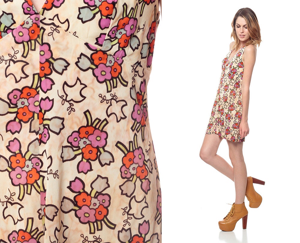 BIRD Print Dress 70s Mini Halter Neck DEEP V 1970s Boho Hippie Floral Dove Beige Purple Vintage Bohemian Low Back Empire Sundress Small