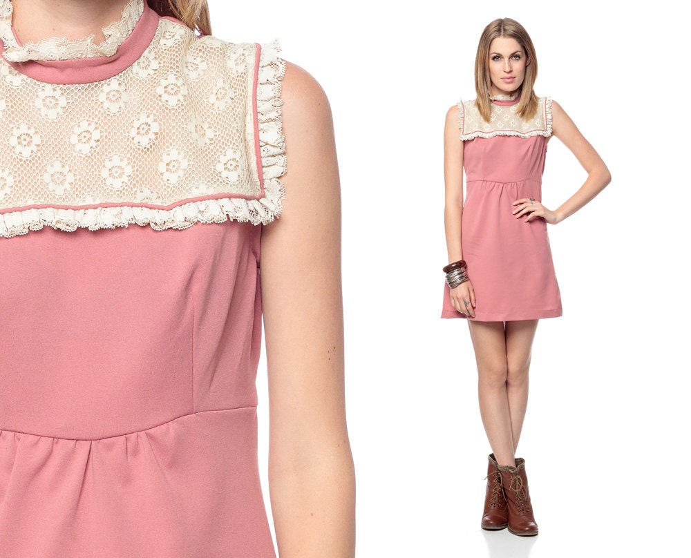 Ruffle Bib Dress 70s Crochet LACE Mini Babydoll Dusty Pink 60s Boho LOLITA 1970s High Waisted Sleeveless Hippie Vintage Small Medium