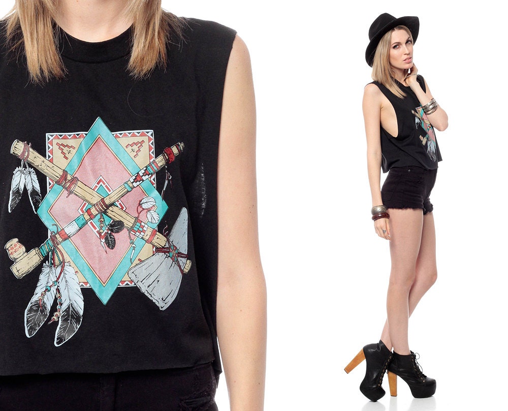 Native American Top 80s Tank Black Southwestern FEATHER Shirt Cut Off 1980s Southwest Print Vintage Boho Hippie Crop Extra Small Medium XS
