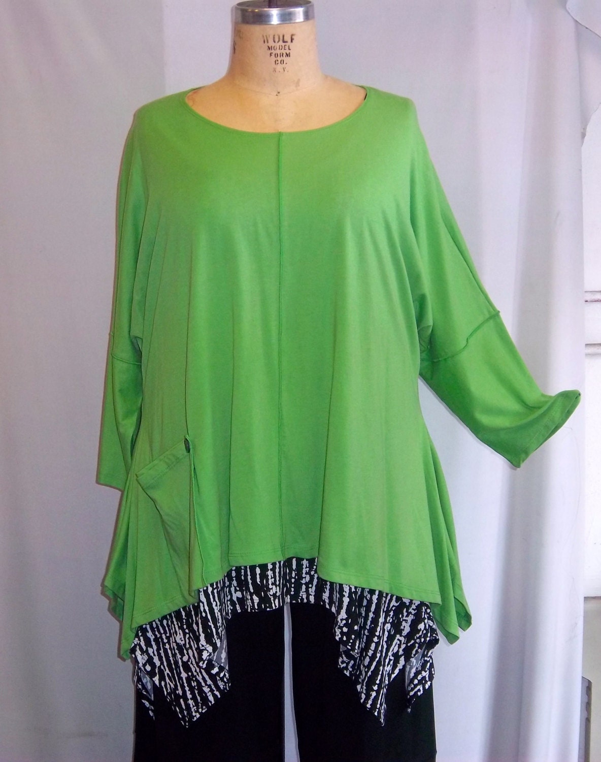 Coco and Juan Lagenlook Plus Size Top Purple Green Knit Angled Tunic Top One Size Bust  to 60 inches
