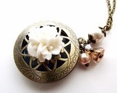 Vintage style locket necklace - flower necklace - bronze locket necklace -  vintage wedding