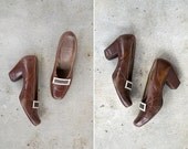 vintage 1930s pumps / vintage shoes / vintage 30s / Prunelia Pumps