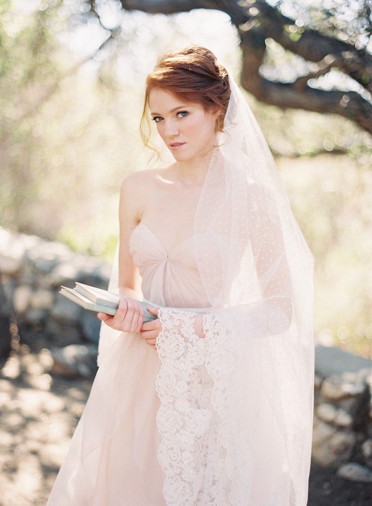 Wedding Veil, Polka dot veil, lace, Circular lace veil - Allure