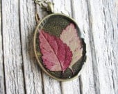 Botanical Necklace Pressed Leaf Real Dried Spirea Leaves in Resin Naturalist Garden Gift Botanical Bridal Jewelry