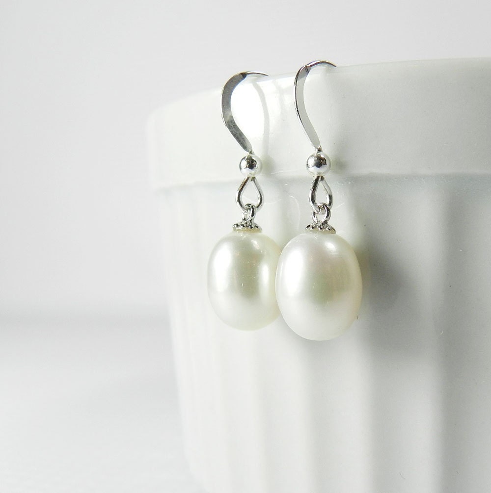 Pearl Dangle Earrings Bridesmaid Jewelry Simple White Pearl Drop Earrings