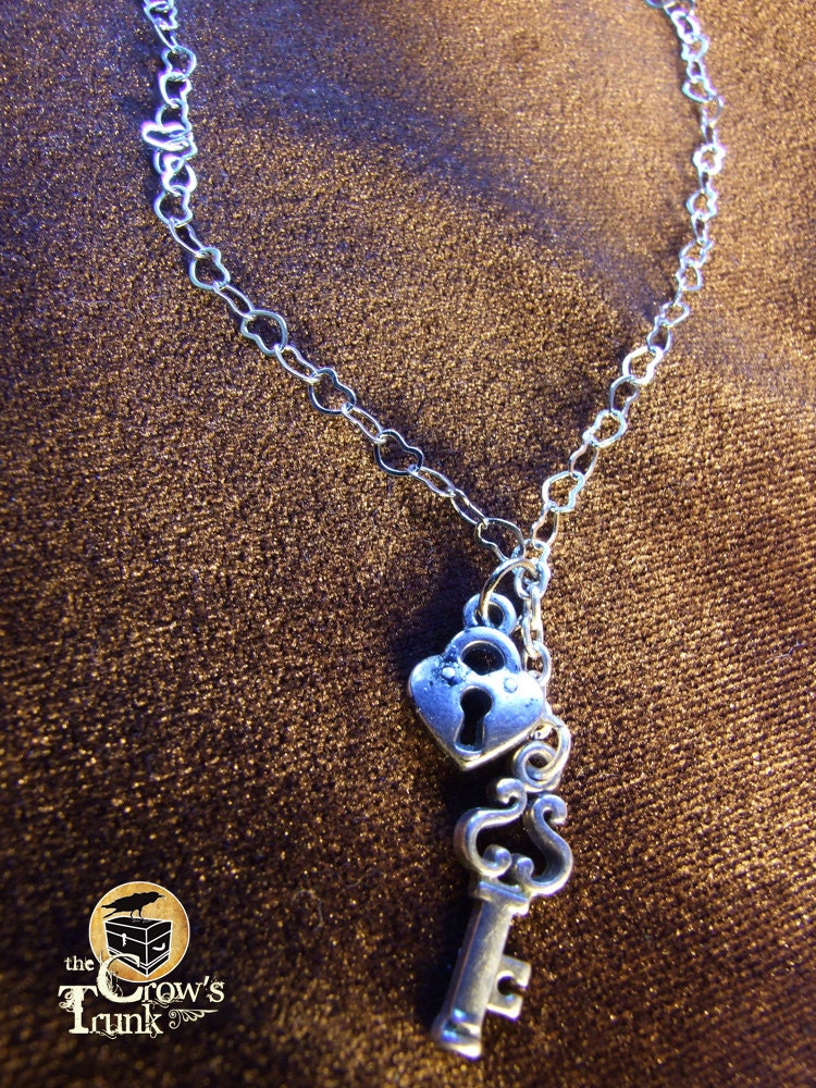 Heart-shaped Lock & Key necklace