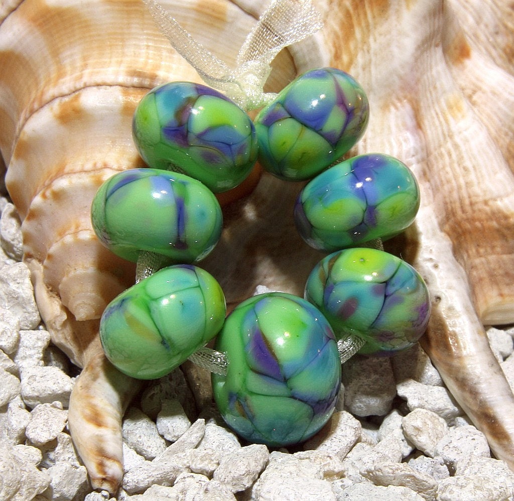 Handmade Lampwork Bead Set (7)  LIME AMBROSIA  New Color for 2013