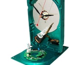 Metallic Eco-Green Painted Computer Hard Drive Clock. One for the Irish. (H)