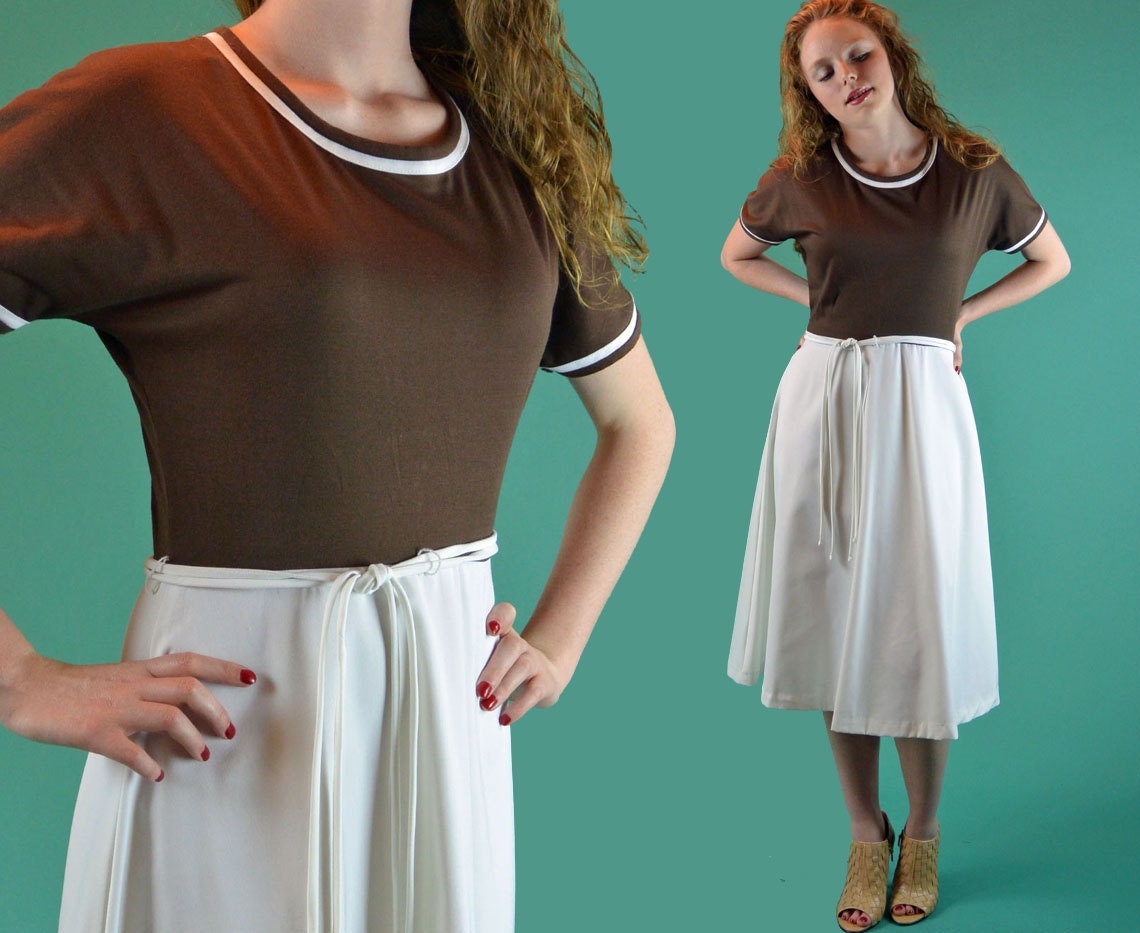 Vintage 70s Dress / Summer Circle Skirt Dress / Preppy Dolman Bodice 1970s Vintage Schoolgirl Day Dress S / M