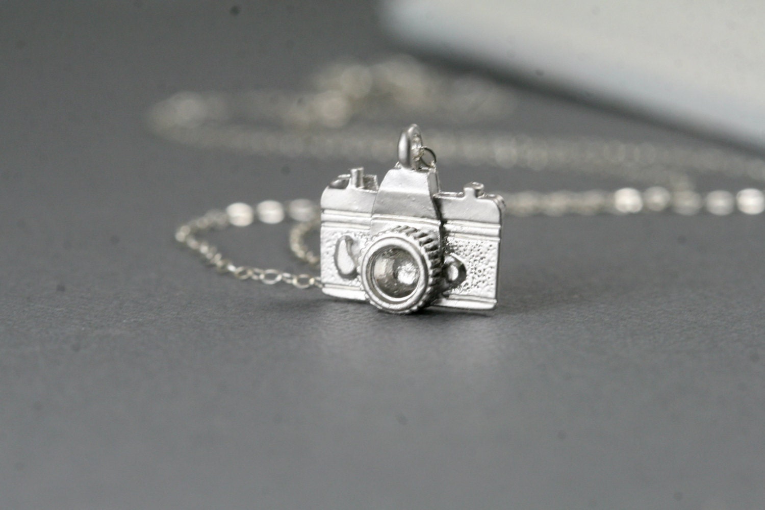 Silver Camera Necklace - Photogaphy Necklace  - Photographer Gift mple Charm Necklace