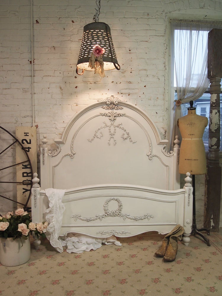 Painted Cottage Romance Shabby Oyster Bed