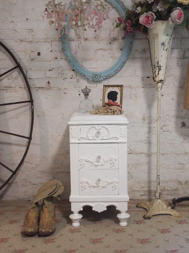 Painted Cottage Chic Shabby White Romantic French Night Table NT134