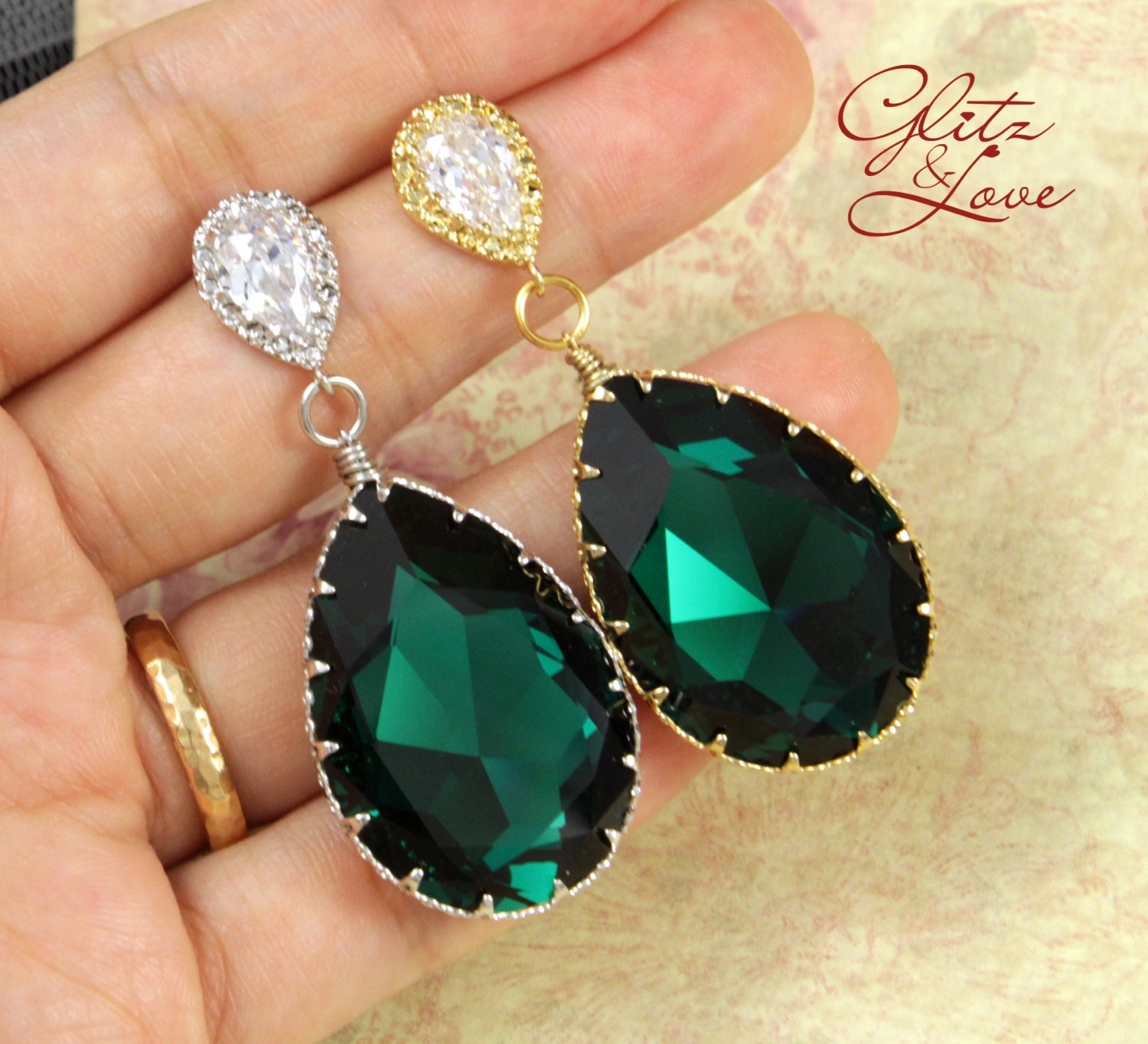 Kirsikka  - Wedding Crystal Earrings, Bridal Jewelry, Bridal Earrings, Bridesmaid earrings, Swarovski Crystal, Emerald