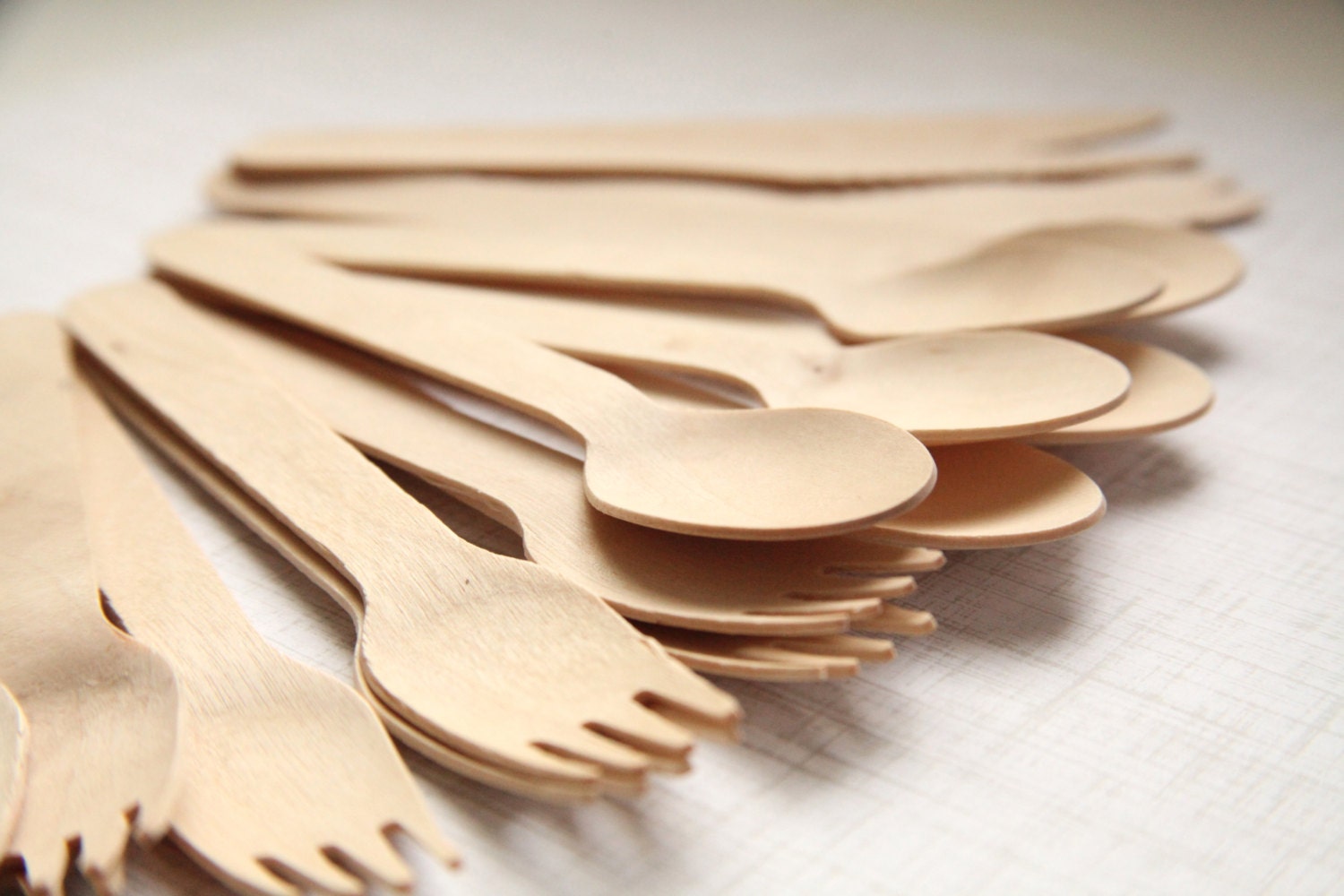 25 Eco-Friendly Wooden FORKS - Disposable - For Handmade Wedding // Birthday // Holiday // Craft Party