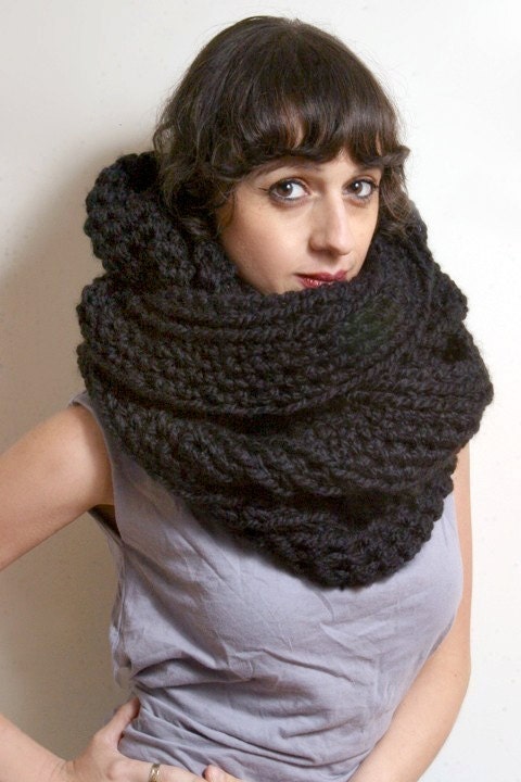 SALE -In Black Wool-The New Yorker Circle Scarf