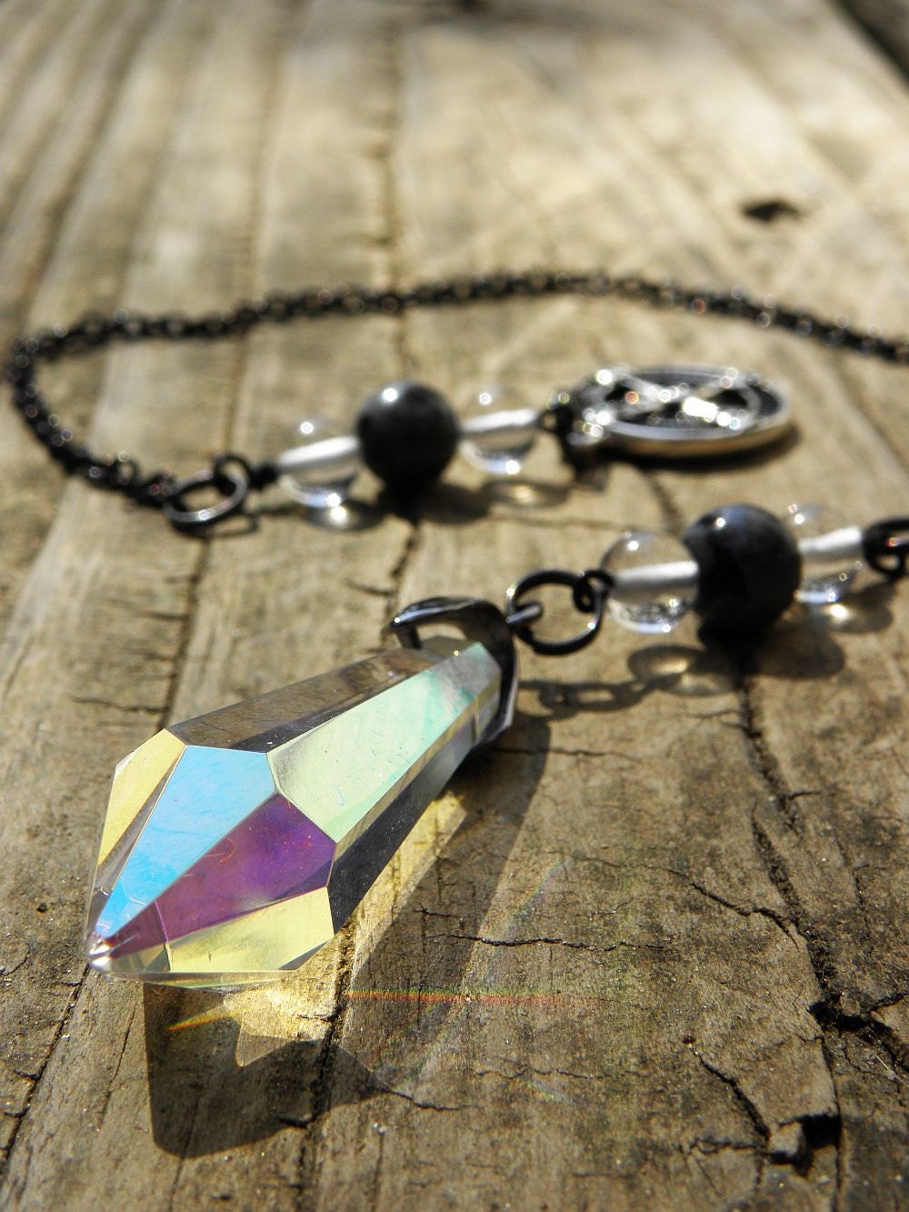 Crystal Pendulum - Spiritual Direction Compass Pendulum with Clear Quartz & Labradorite