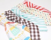 dog tie-  faux knot tie- birthday tie- wedding dog tie- cat tie- pet tie- cupcake print