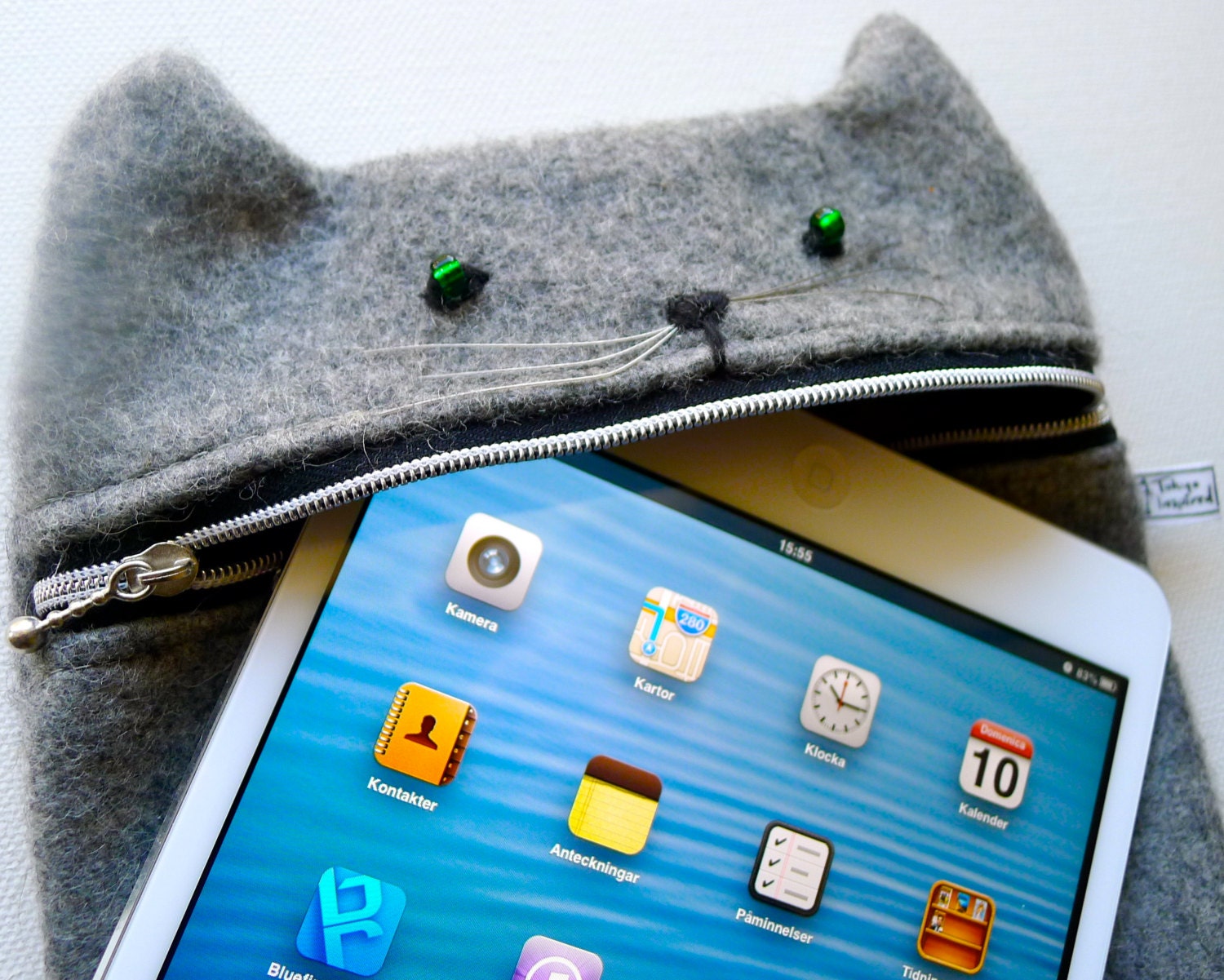 iPad mini case / Kindle Fire HD case, wool Grey hungry cat