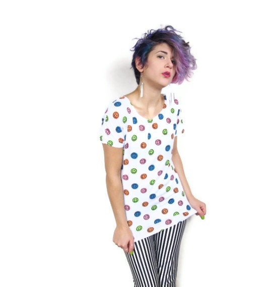 S A L E Ultra Rainbow Happy Face T-shirt (Xs/S)