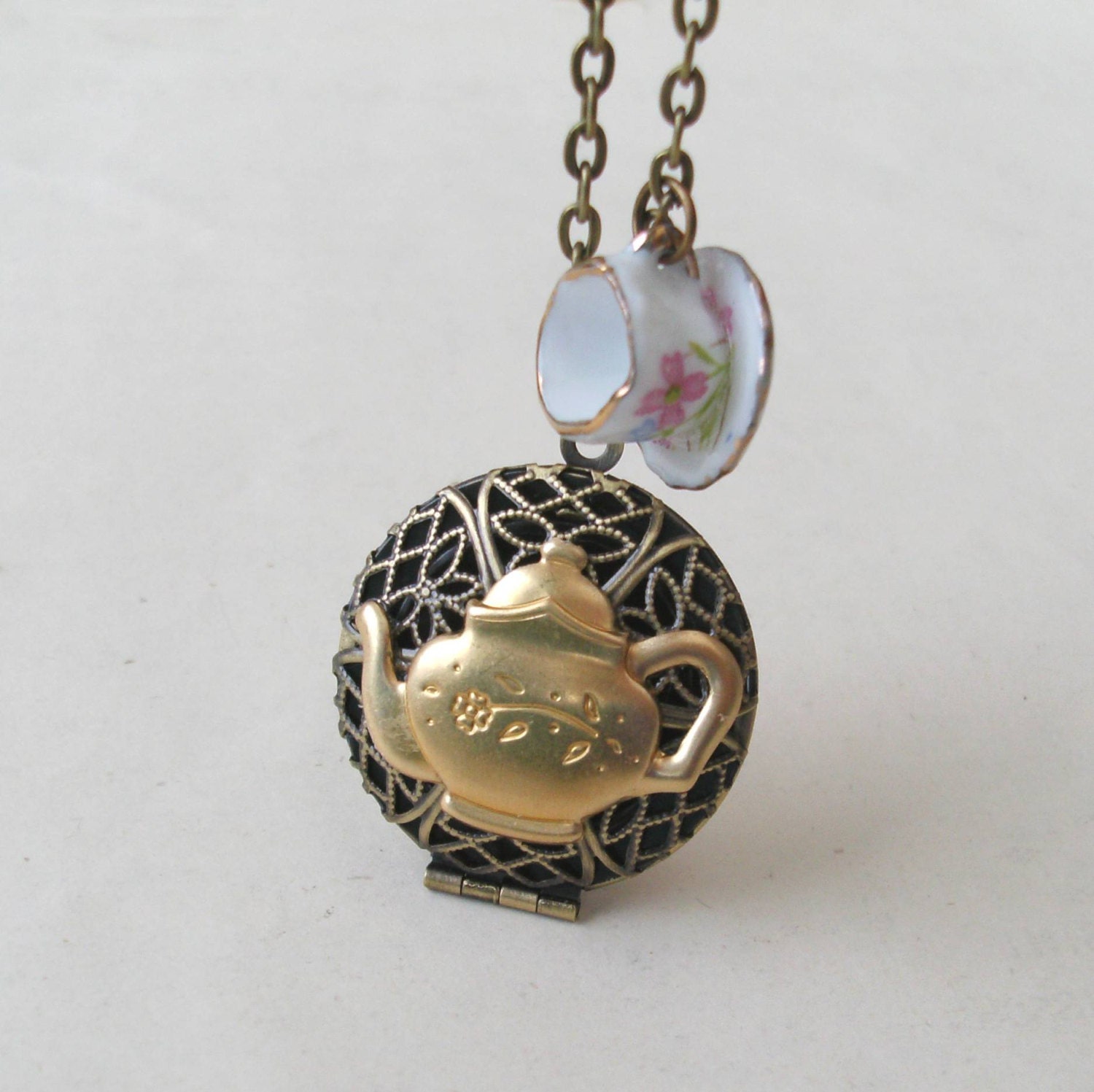 Teapot Locket Necklace, Teacup Necklace, Filigree Round Locket, Teapot Necklace, Teacup Locket, Alice Inspired