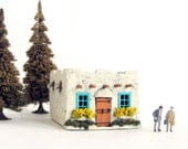 Santa Fe Spirit - Miniature Adobe House - Handmade and Hand-Painted with Flowering Window Boxes- HO Scale Building