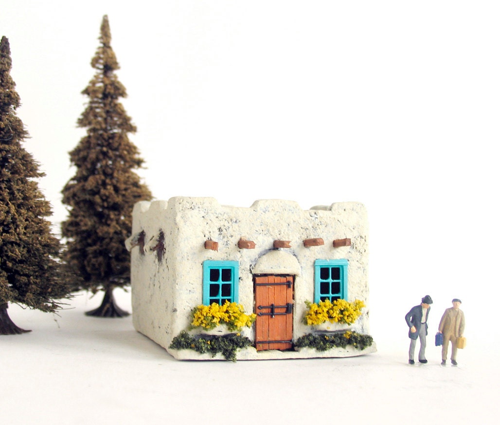 Santa Fe Spirit - Miniature Adobe House - Handmade and Hand-Painted with Flowering Window Boxes- HO Scale Building