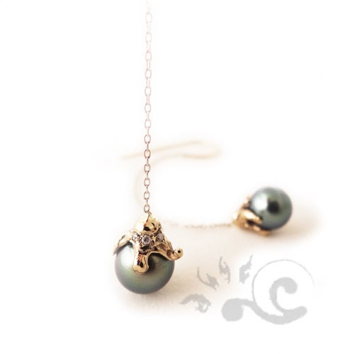Tahitian pearls drop down earrings 14k white gold and diamonds