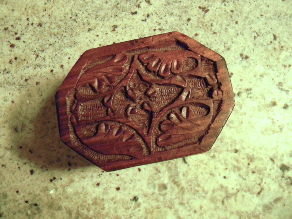 vintage. Indian Wooden Box // Engraved Wood Box