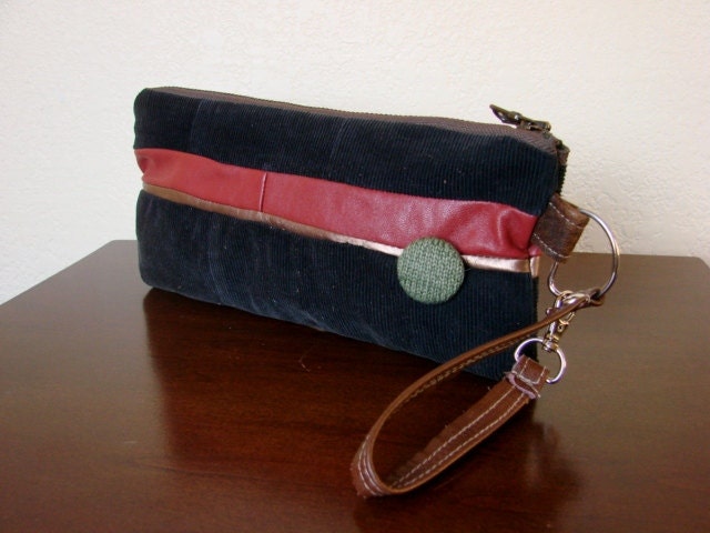 Retro Recycled Fabric Wristlet