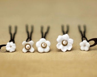 White flower hairpins bridal hair clip set wedding headpiece vintage flowers romantic  SET of 5 hair pins