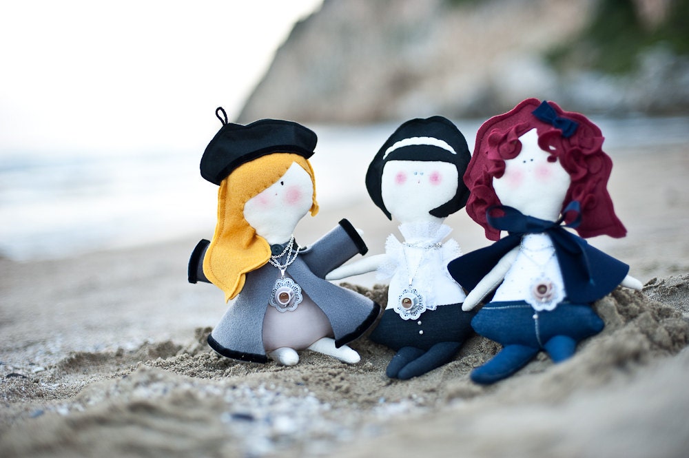 ELODIE - fashionable Doll - winter Collection - Handmade in Italy