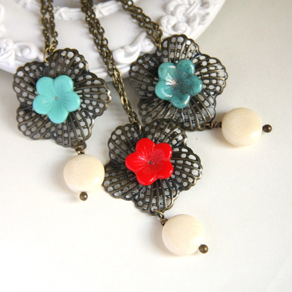 double flowers pendant with chain necklace - choose you color