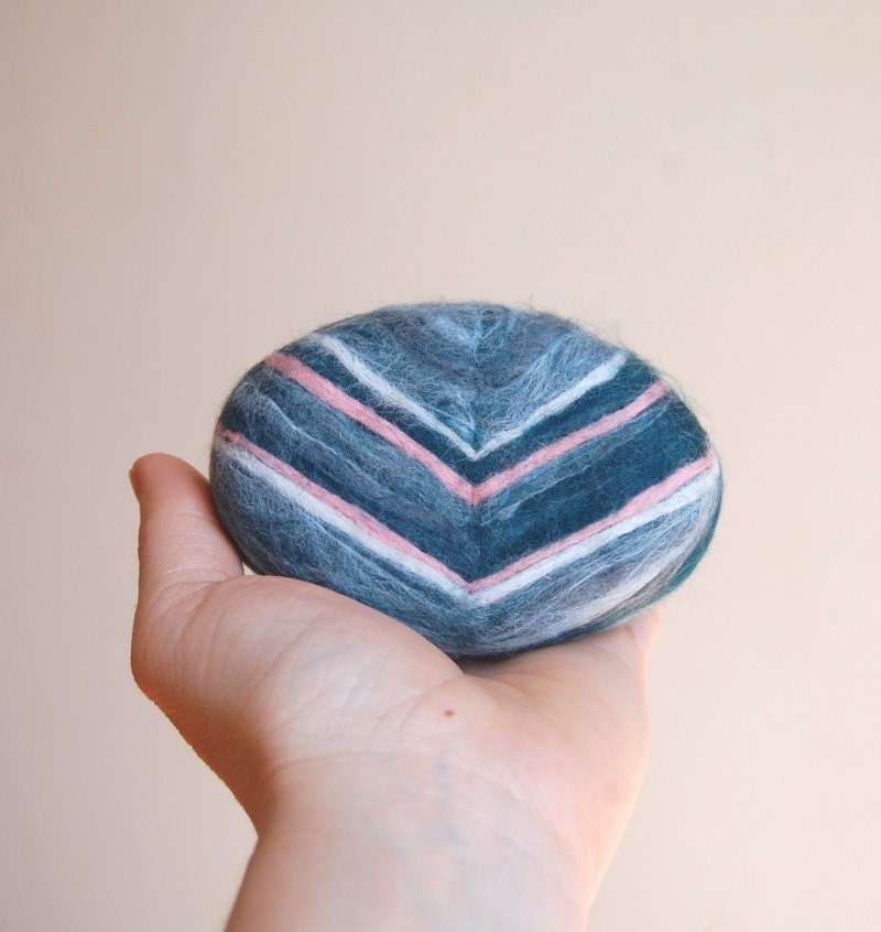 Felted Soap Chervon ( Lavender )