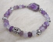 Chevron Amethyst. Gemstone Wrist. Natural Amethyst. Semi Precious Amethyst Bracelet. Strech Bracelet. Handmade Stone Bracelet. Lavender.