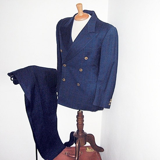 double breasted mens vintage blue 40s suit wide laperls cuffed trousers vintage 40s forties film noir mans suit wool navy striped 38 short