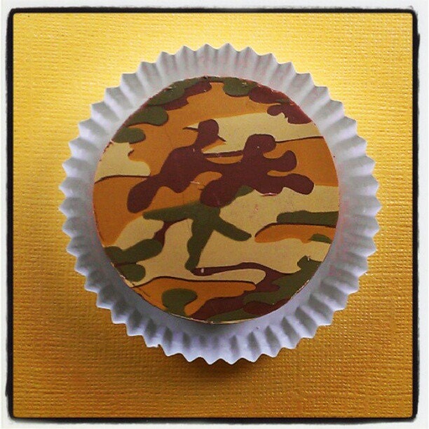 Camouflage Chocolate Covered Oreos