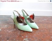 25% OFF STOREWIDE SALE Vintage 1980s mint green slingback heels with red feather detail/////// 7.5