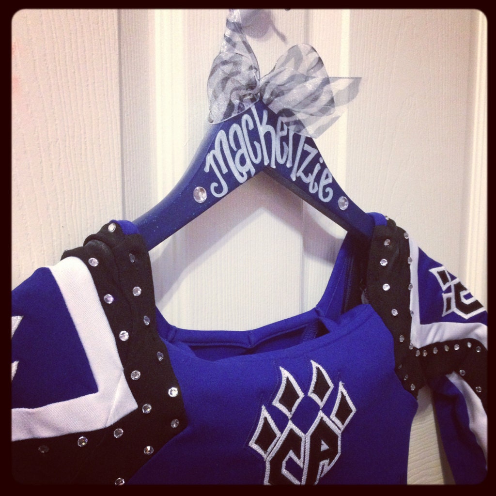 custom painted hangers for CHEER squads and by sparklesawdust