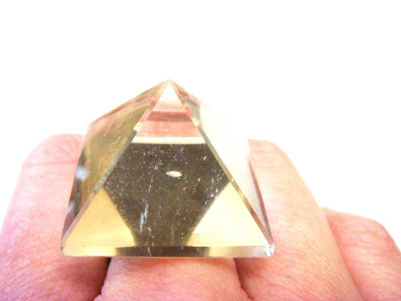 Glowing Crystal Pyramid Ring
