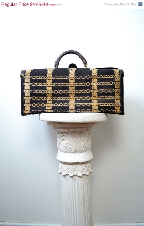 May Sale // Vintage Roberta Di Camerino Apothecary Bag