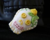Sugar Skull Brooch - Halloween Brooch - Dia de los Muertos Brooch - Day of the Dead Brooch- Gothic Brooch  - Jewelry Brooch