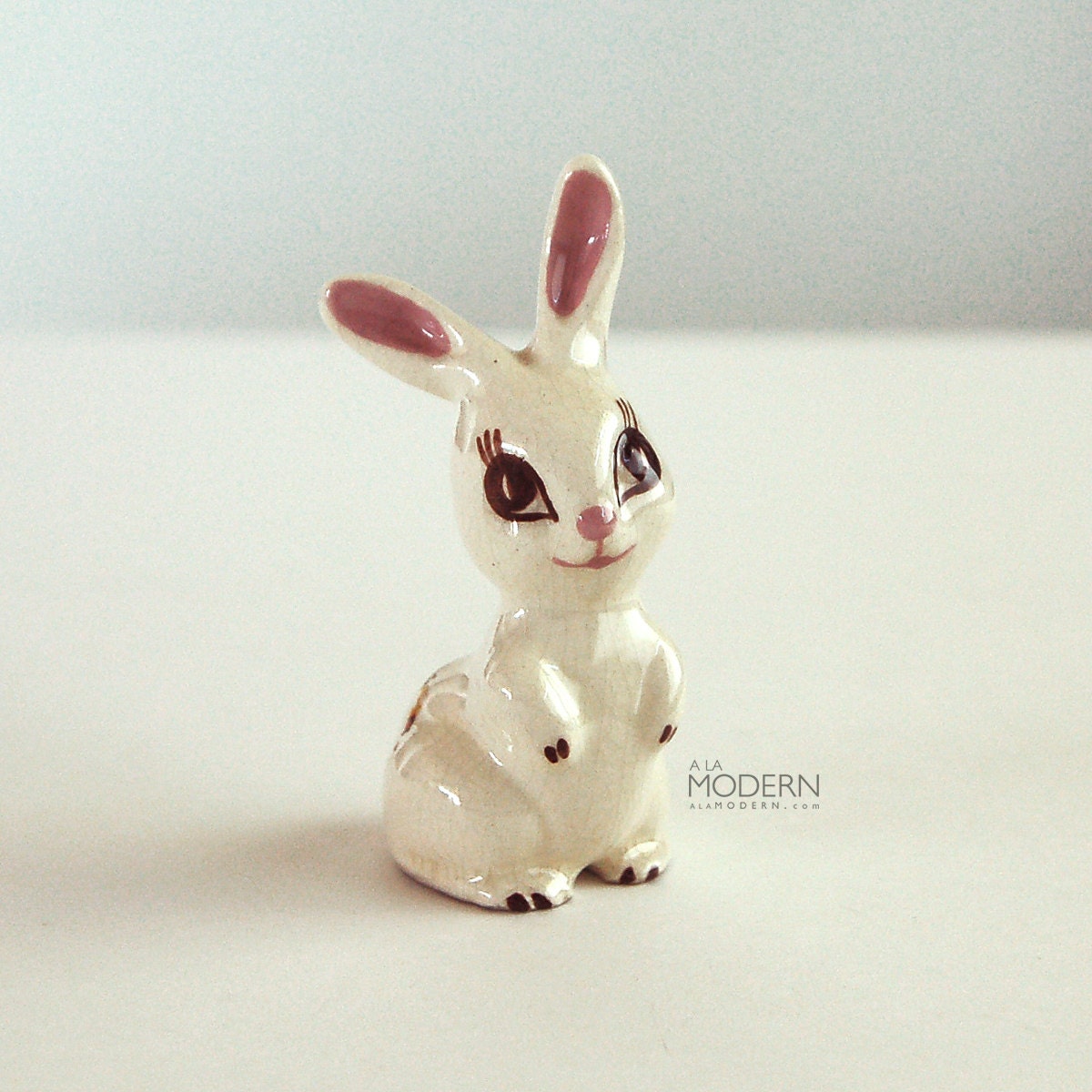 Cute Rio Hondo Style Rabbit Figurine Souvenir
