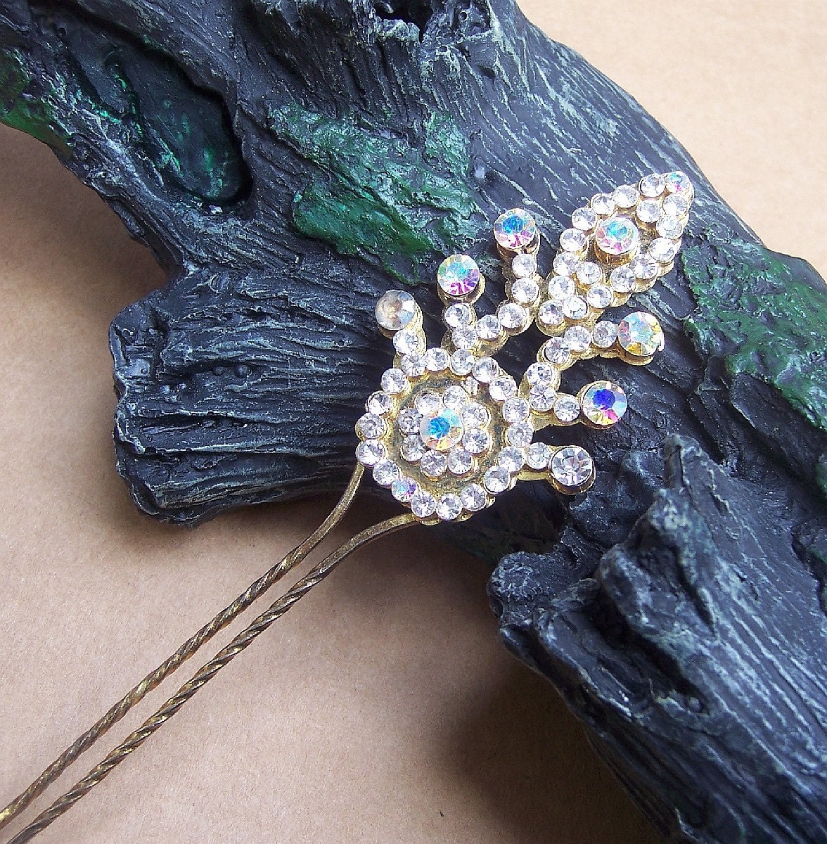 Vintage hair comb Indonesian Sumatra gold tone metal rhinestone hair accessory (AEM)