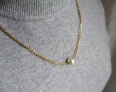1980s  faux pearl  statement necklace