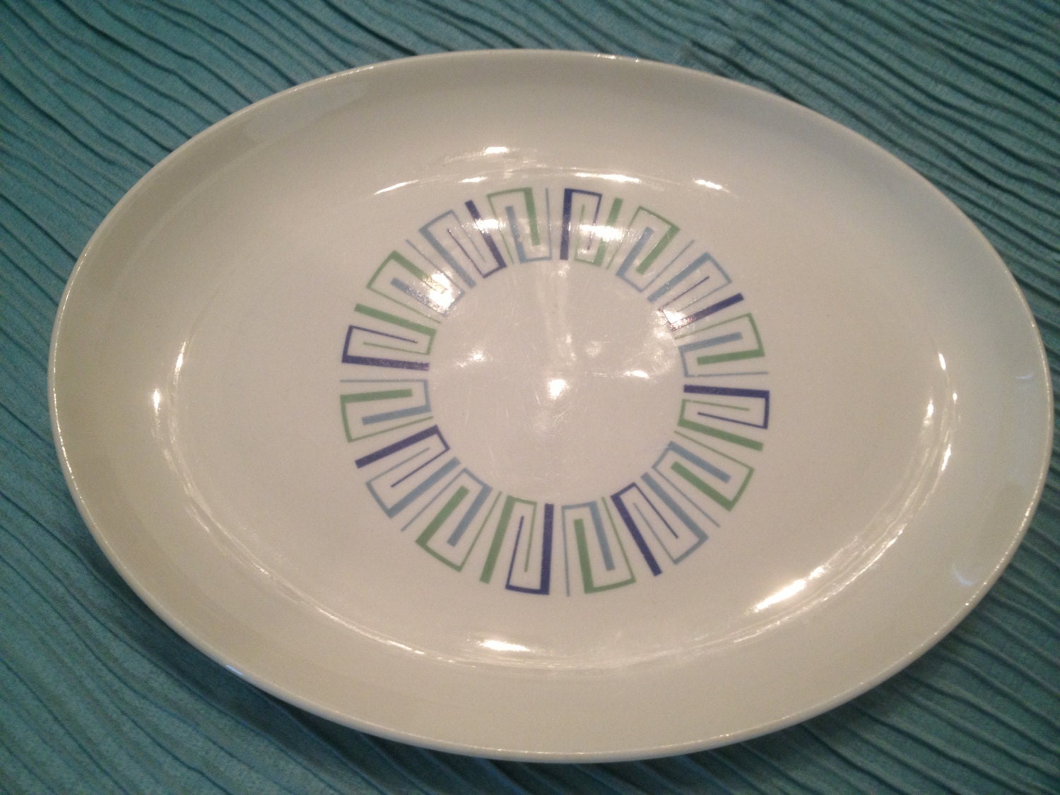 Vintage Mid Century Modern Modern Classic Pattern by Knowles