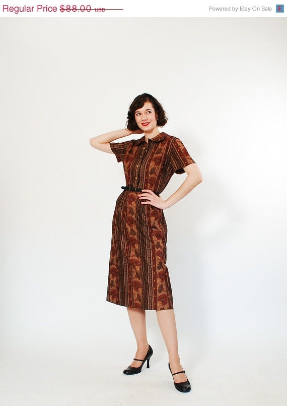20% OFF - 1950s Dress - 50s Dress - Fancy Fan Wallpaper Print