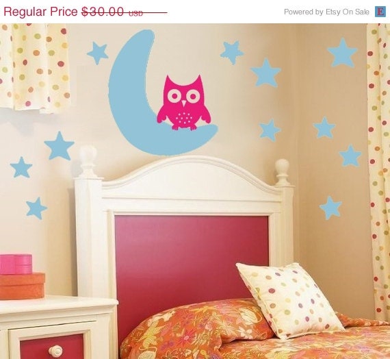SALE 10% OFF Owl Wall Decal  Sale 30 buckarros