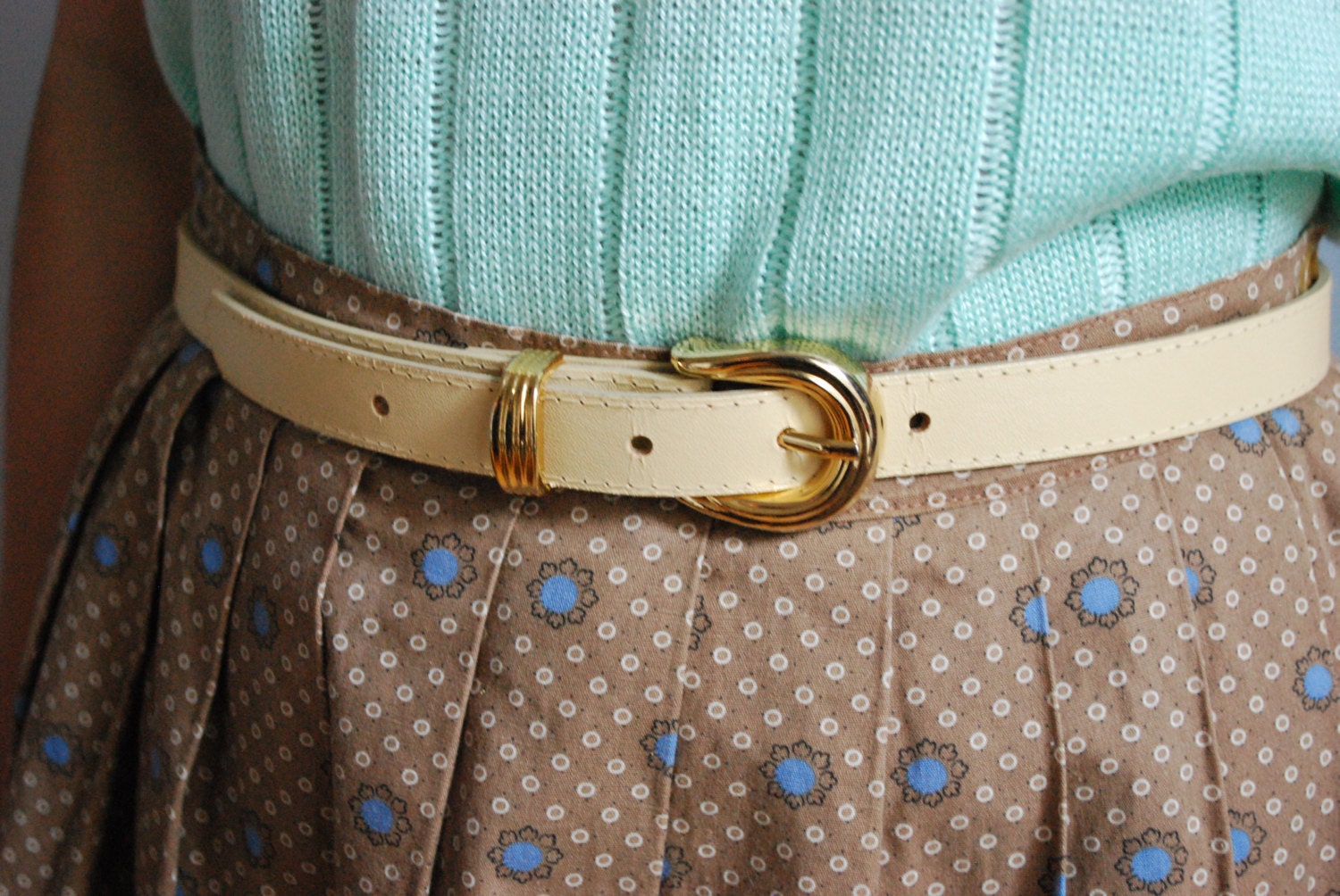 Vintage Cream & Gold Belt - Size S/M