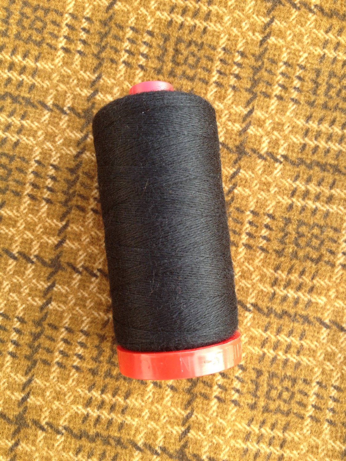 WOOL APPLIQUE THREAD Aurifil Lana Black Wool by